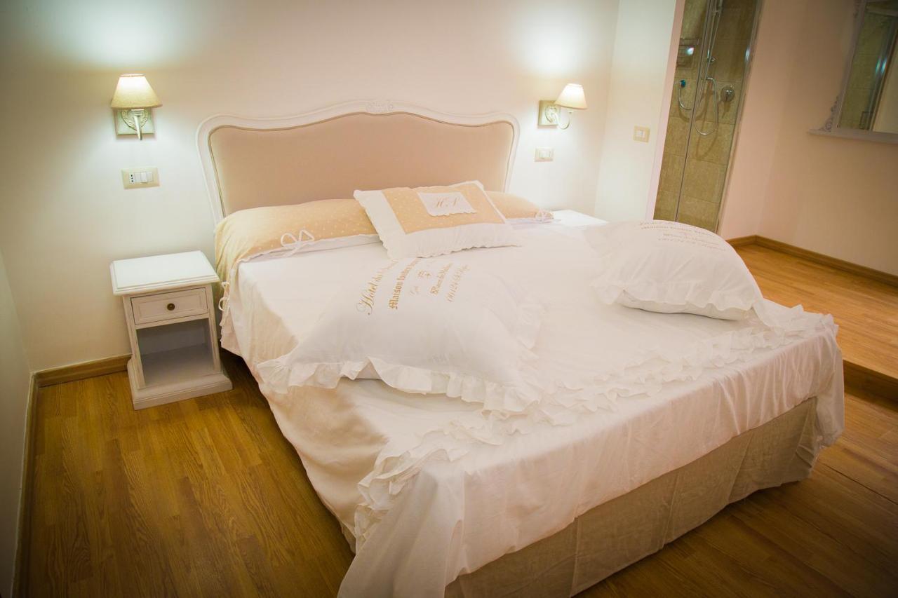 Bed & Breakfast I Racconti Di Partenope Napoli